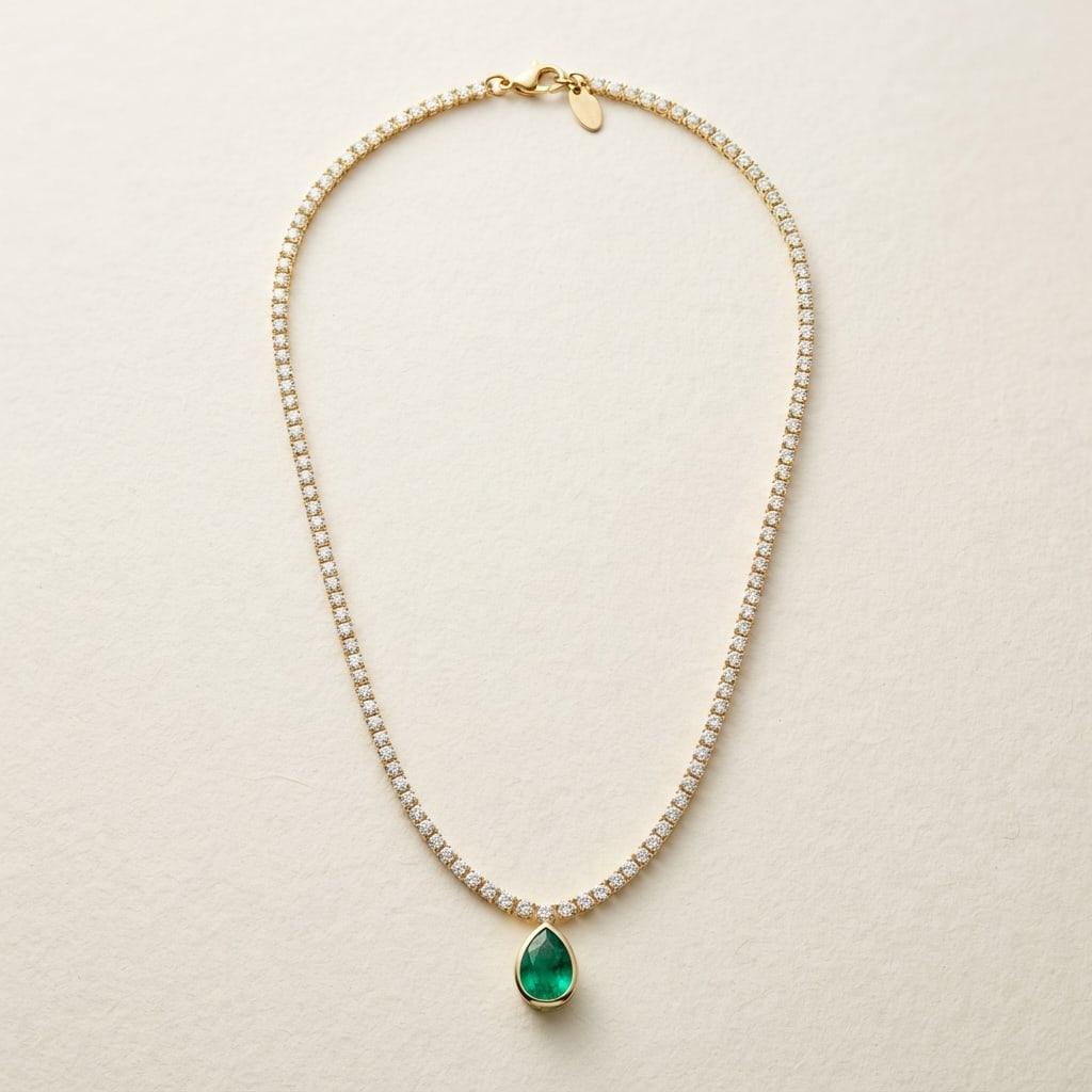 Gota Emerald Drop Necklace