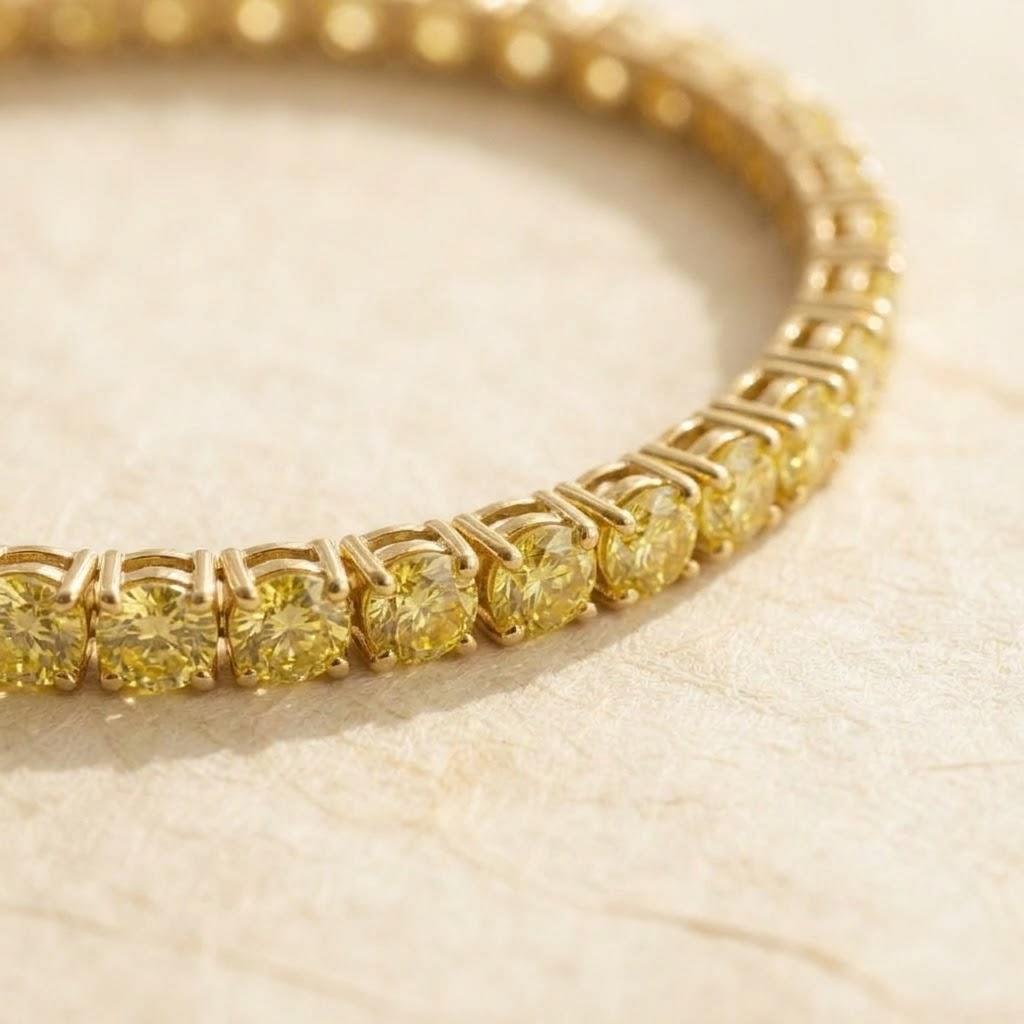 Pulsera Trigo, oro amarillo 18k, detalle de la piedra